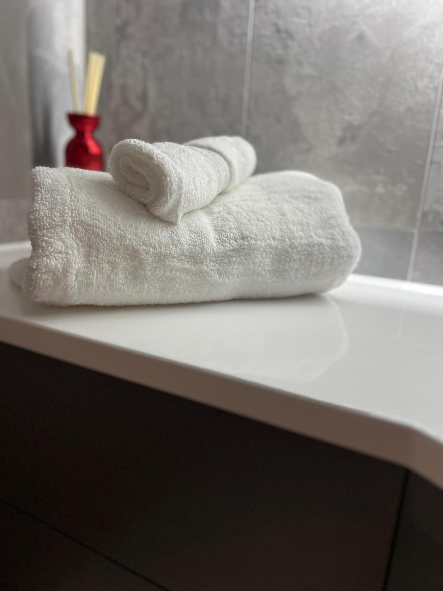 New Built Cosy Apartment Within Walking Distance Of Churchill Hospital 옥스퍼드 외부 사진