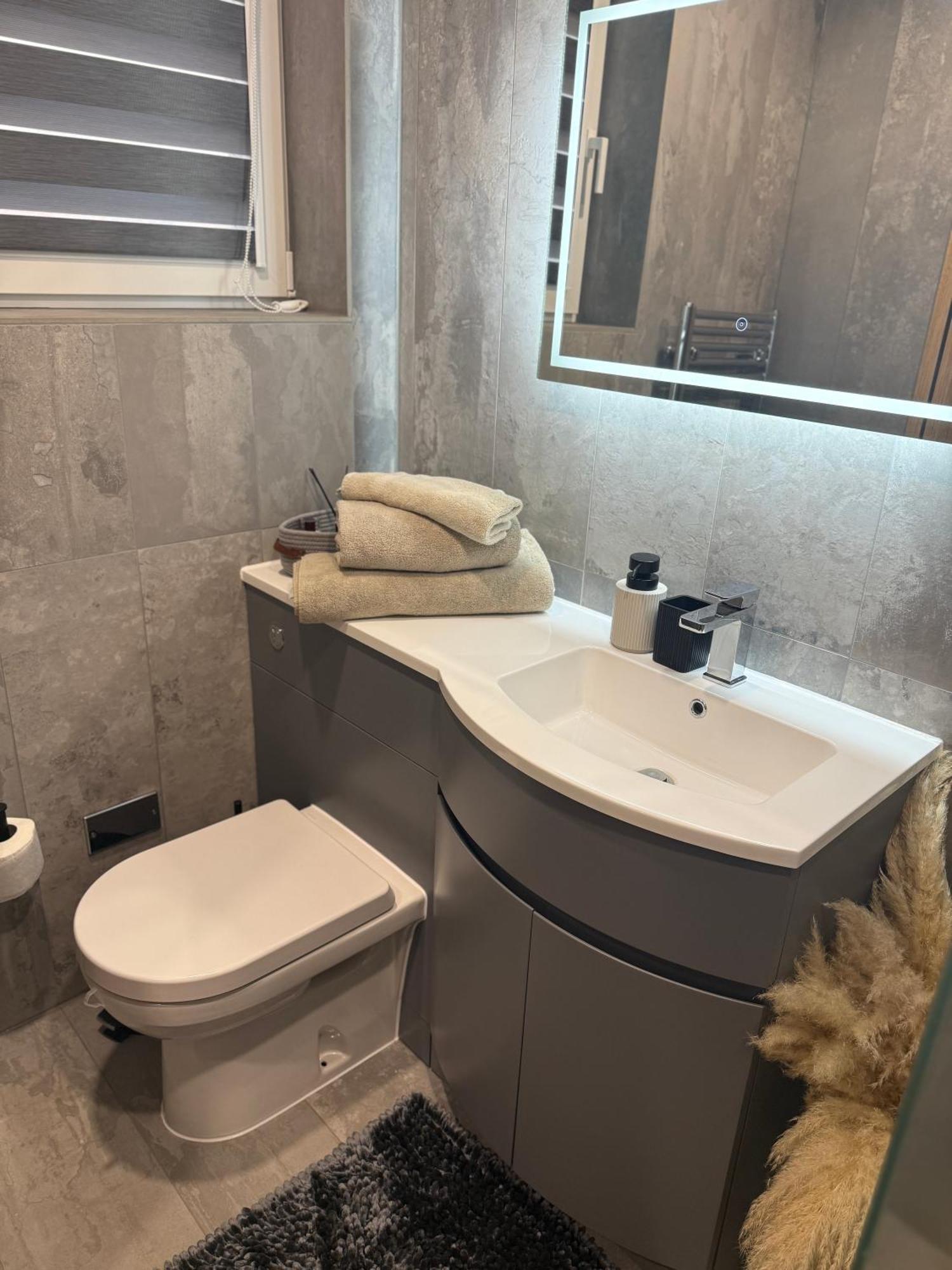 New Built Cosy Apartment Within Walking Distance Of Churchill Hospital 옥스퍼드 외부 사진