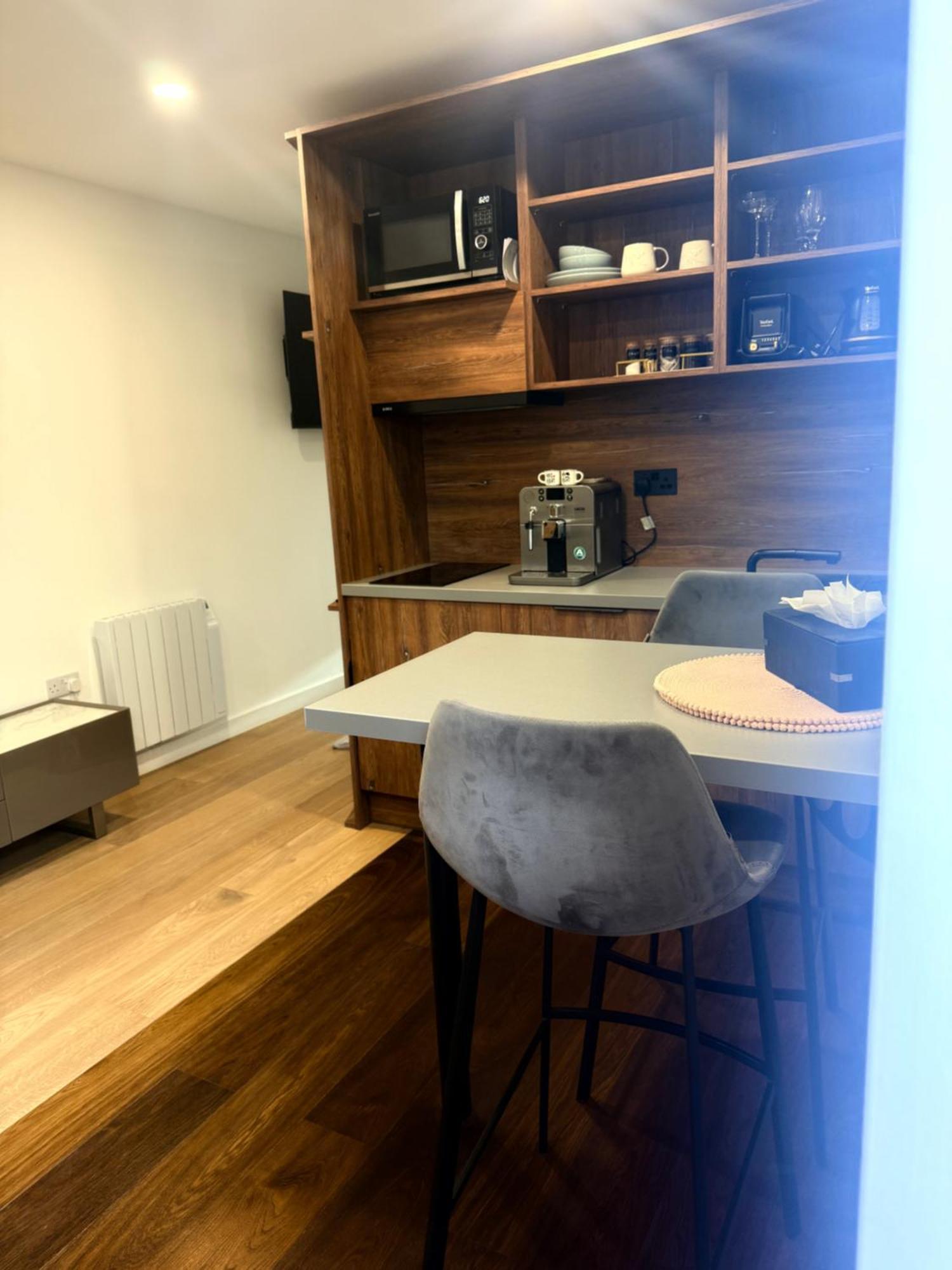 New Built Cosy Apartment Within Walking Distance Of Churchill Hospital 옥스퍼드 외부 사진